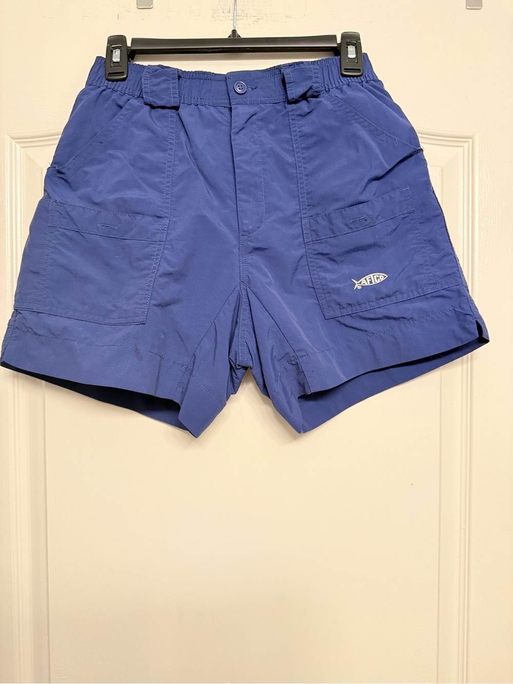 AFTCO Men’s Navy Fishing Shorts – Size 30 – Like New Condition